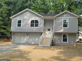 560 Windsong Rd, Harpers Ferry, WV 25425