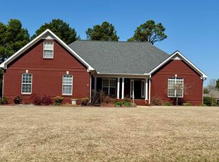 175 Ponderosa Way, Muscle Shoals, AL 35661