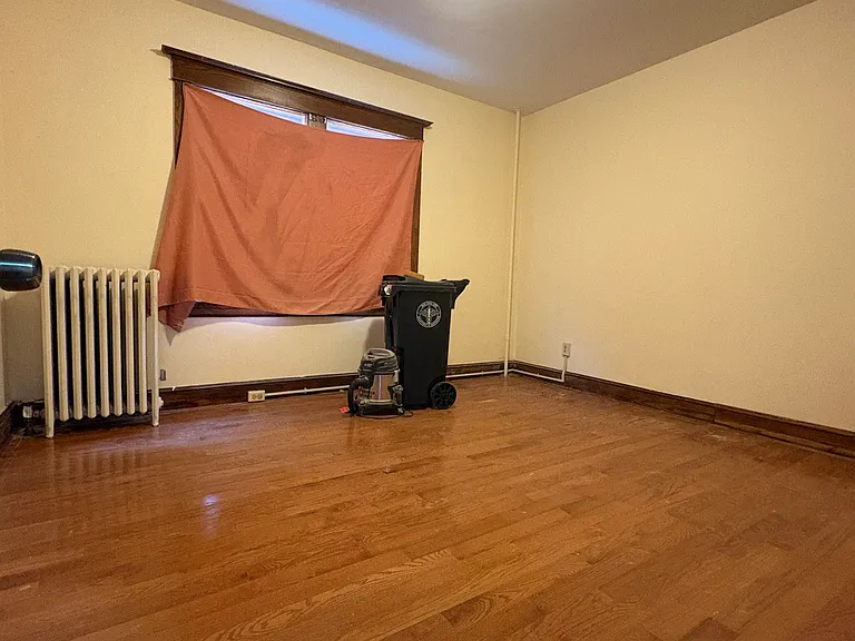 217 Bancroft Ave #1 — Photo 3