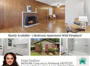 8650 SW Canyon Ln APT 6, Portland, OR