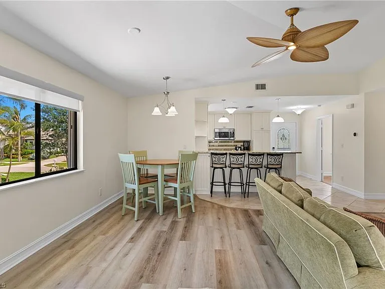 324 Waterleaf Ct — Photo 13