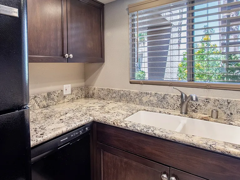 73820 Shadow Mountain Drive — Photo 29