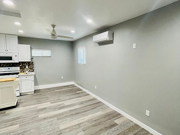 5th image of 619 W Avenida De La Merced #619