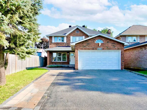 2607 Old Carriage Rd, Mississauga, ON L5C 1Y6