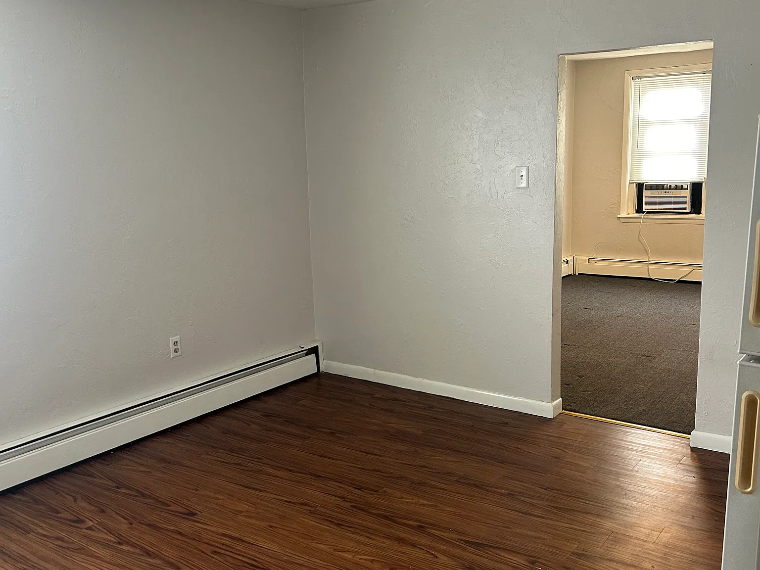 2 bed, 850 sqft, $1,400 — Photo 4
