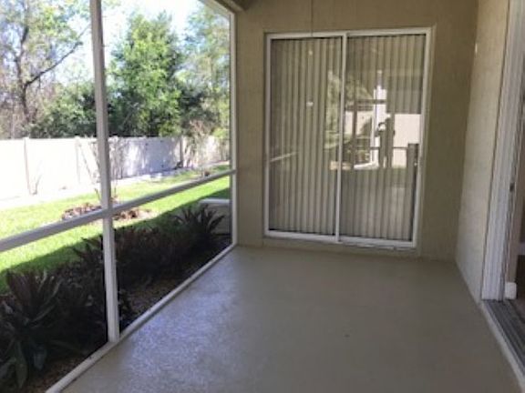 5th image of 213 Lourdan Ct