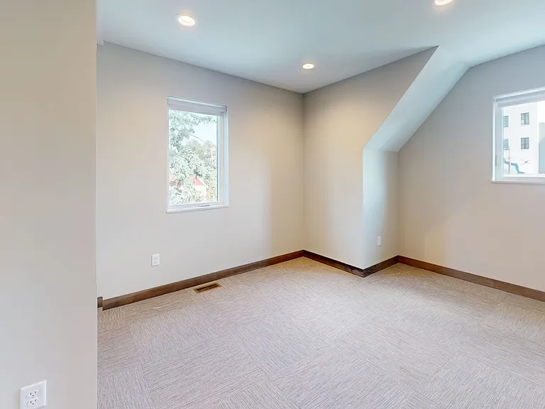1328-1330 8th St SE — Photo 3