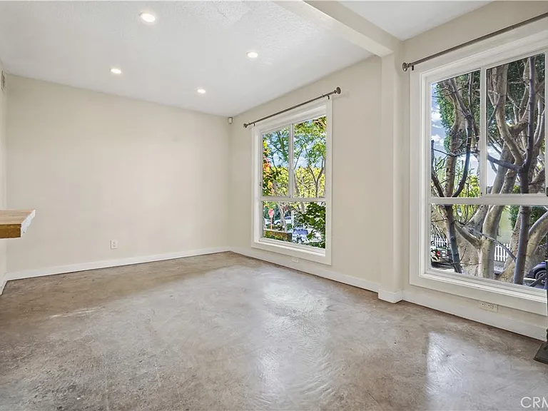 9025 Keith Ave #101 — Photo 23