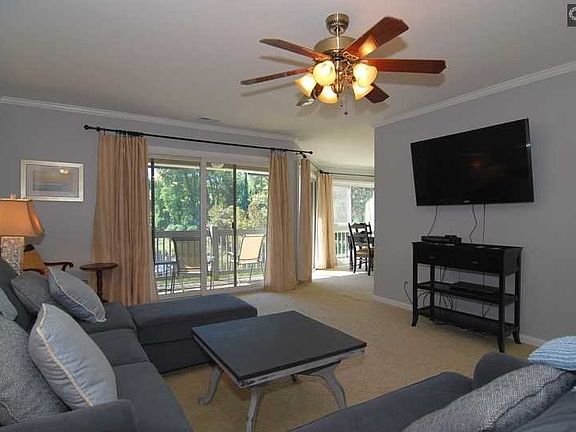 3rd image of 230 Shoreline Dr