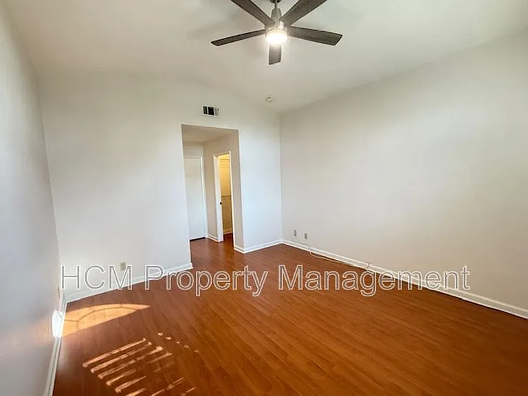 46 Almador — Photo 14