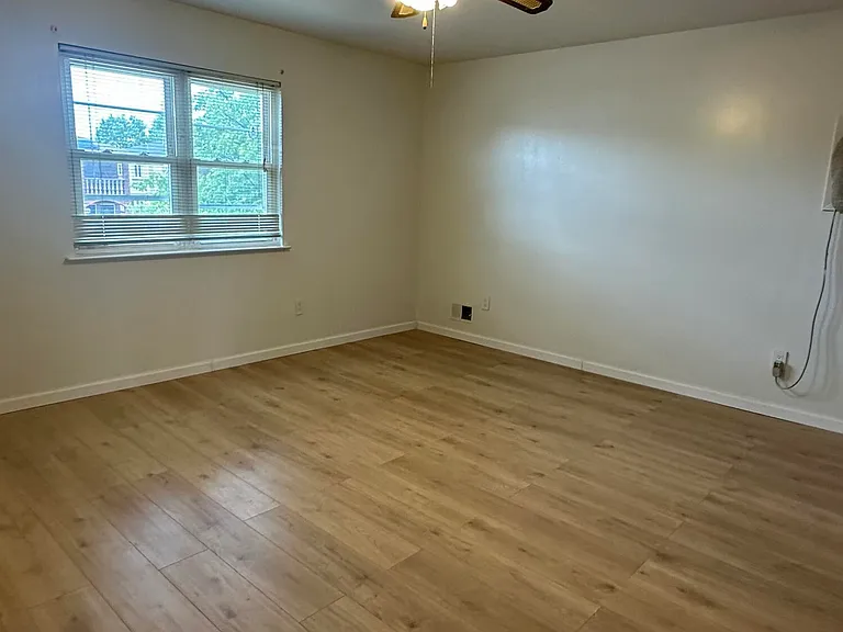 32 Amador St — Photo 7