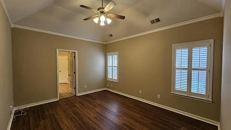 3 bed, 2.5 bath, 1442 sqft, $1,495 — Photo 3