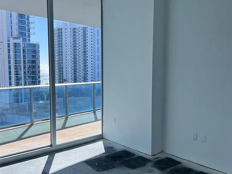 17550 Collins Ave #1004 — Photo 5