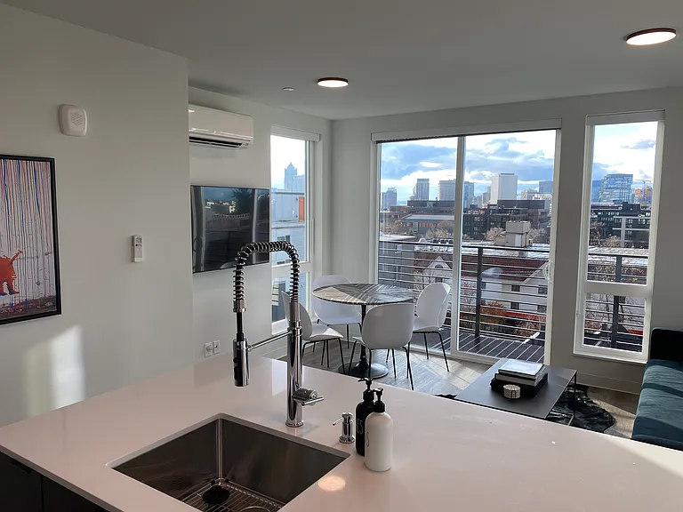 1821 13th Ave — Photo 24