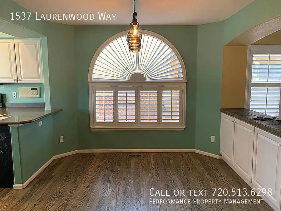 Spacious 3-Bedroom Home in a Desirable Highlands Ranch Neighborhood — Photo 4