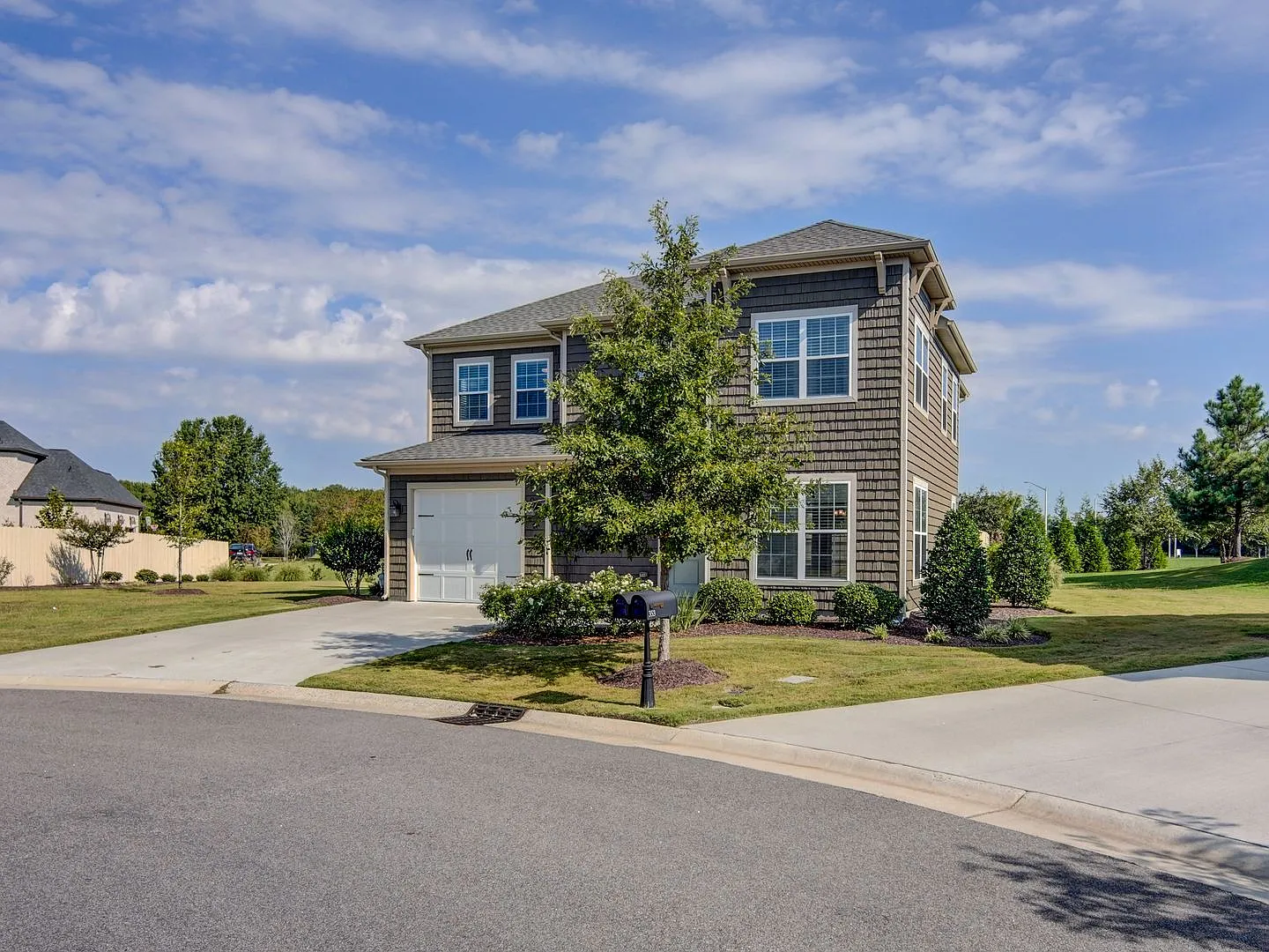 355 Middleton Way — Photo 2