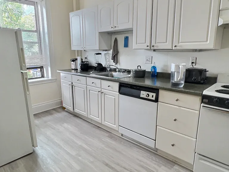 395 Harvard St #2 — Photo 1