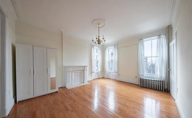 Rented by Frank Valvo Real Estate | media 1