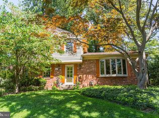 9627 Carriage Rd, Kensington, MD 20895