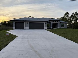 819 8th Ave, Lehigh Acres, FL 33972