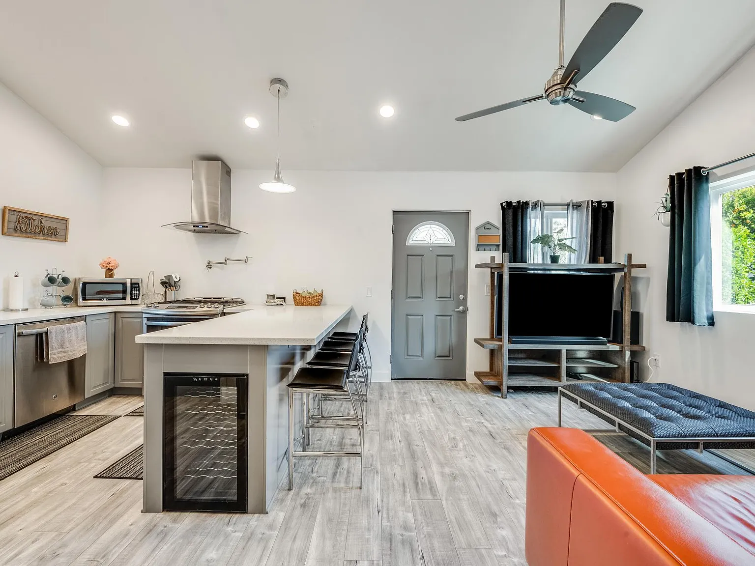 1 bed, 505 sqft, $2,500 — Photo 3