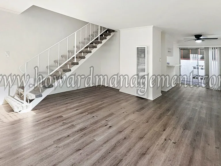 5238 Tilden — Photo 1