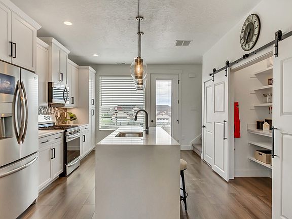 Cabo Kitchen Island Daybreak Sky Terrace Collection