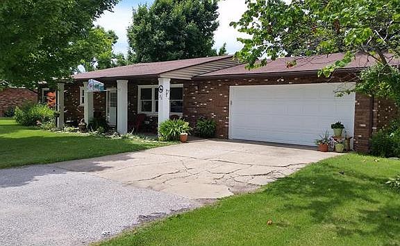 2nd image of 23 Rosewood Dr