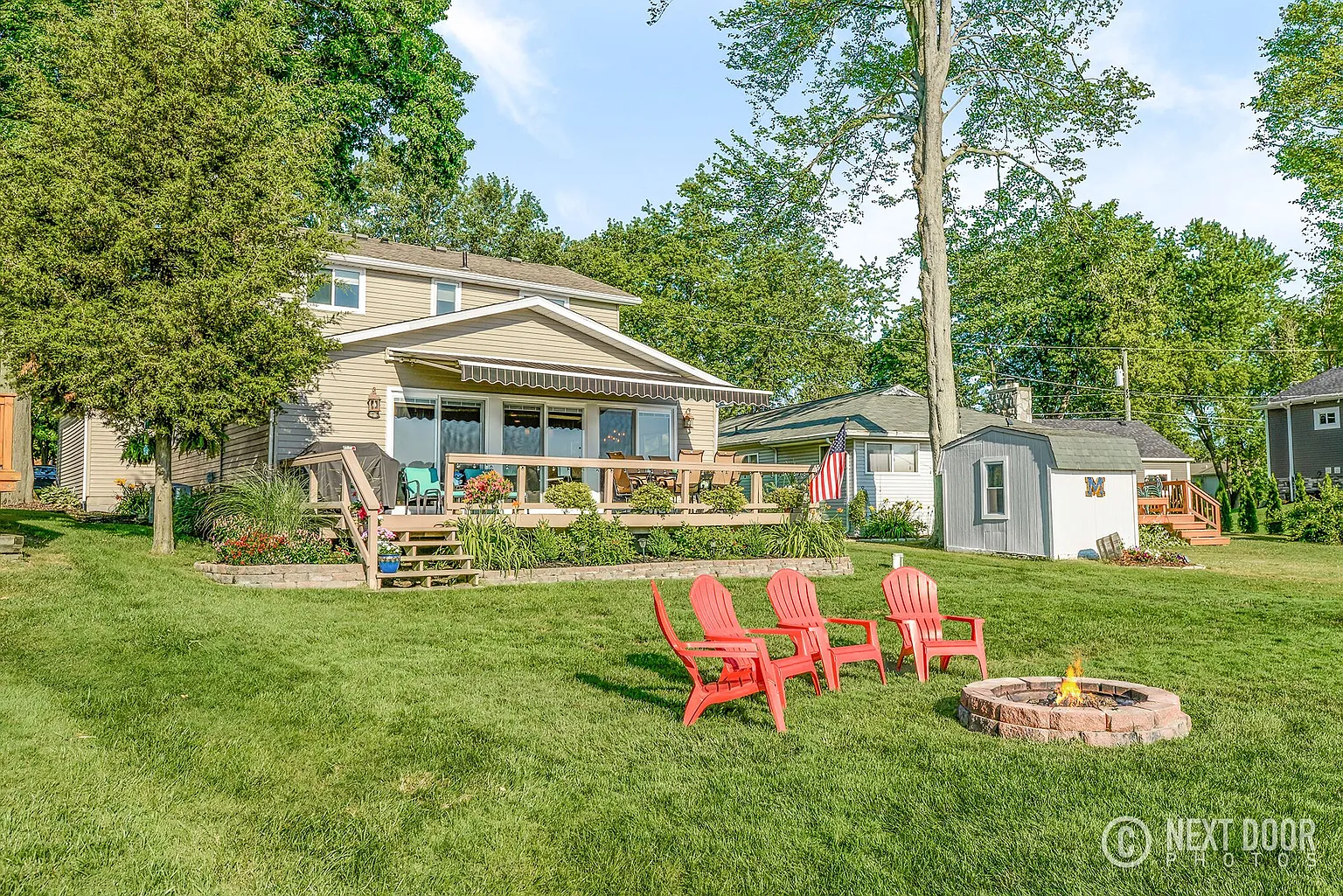 284 Lakeside Dr photo 1