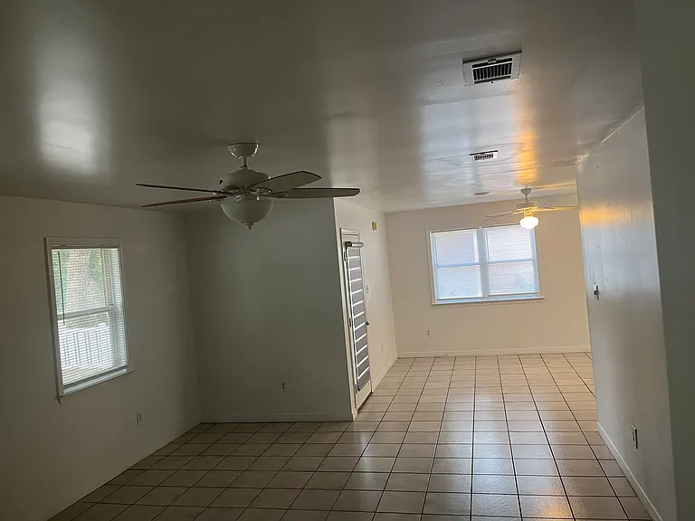 2279 Wallace Cir — Photo 4