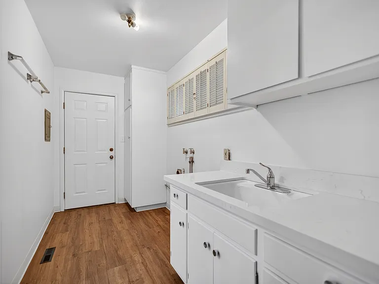 5940 Gloria Dr #0 — Photo 15