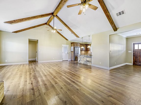 5th image of 785 Schneider Rd