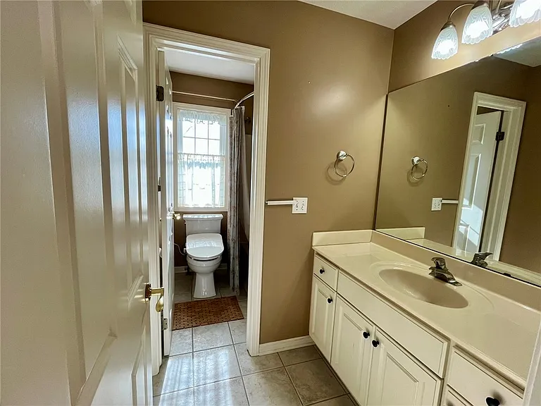 6872 Chestnut Hl — Photo 14