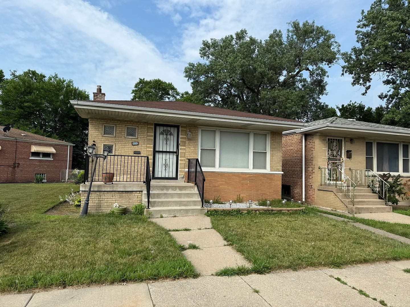 8114 S Anthony Ave photo 1
