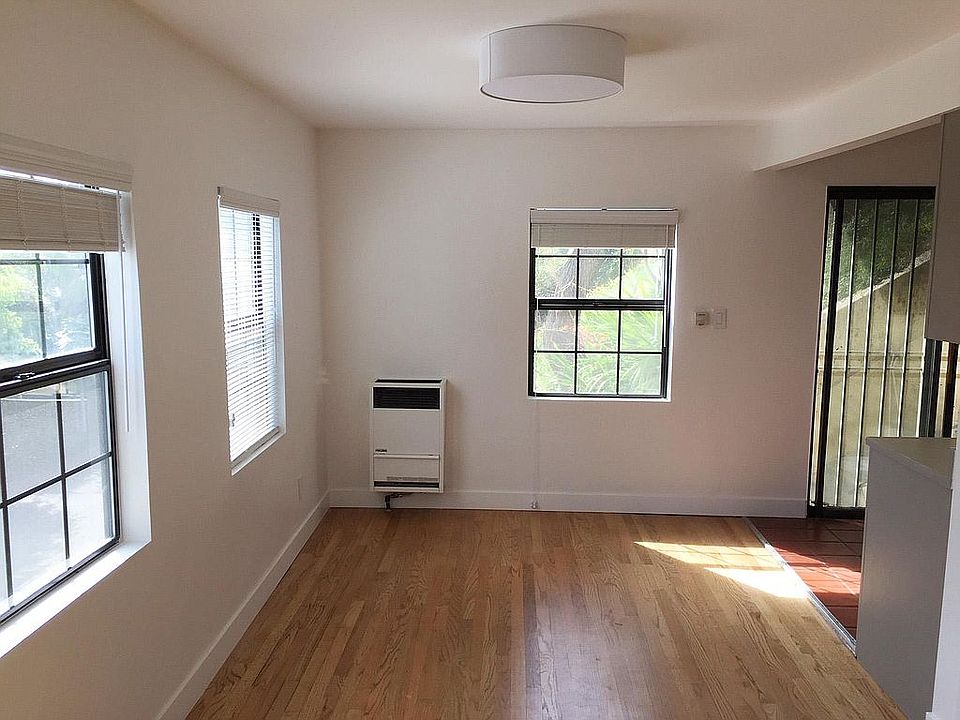 1st image of 3418 Larissa Dr