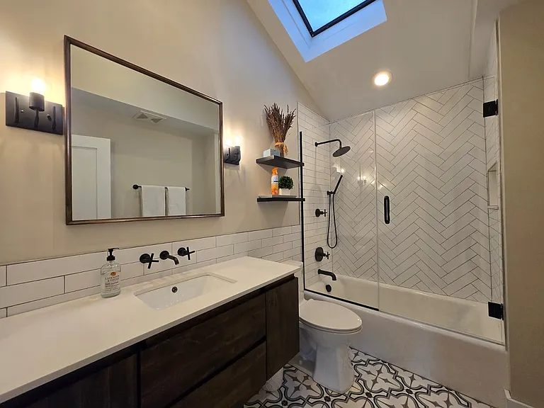 60 Whites Ln — Photo 10