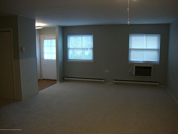 4th image of 10C Columbus Blvd