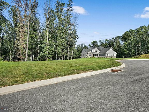 2nd image of 33 Cisella Dr