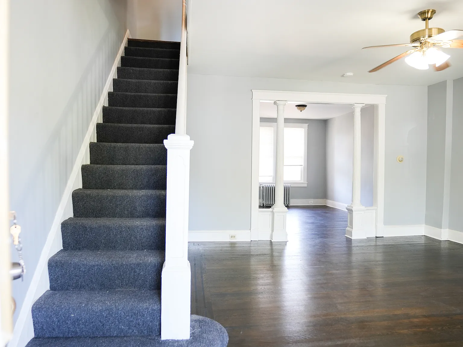 3 bed, 1.0 bath, $2,100 — Photo 2