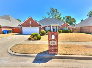 909 Hearthstone, Norman, OK 73072