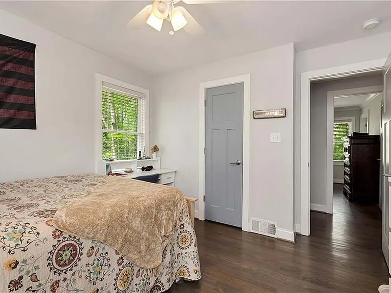 2424 Melinda Ct — Photo 27