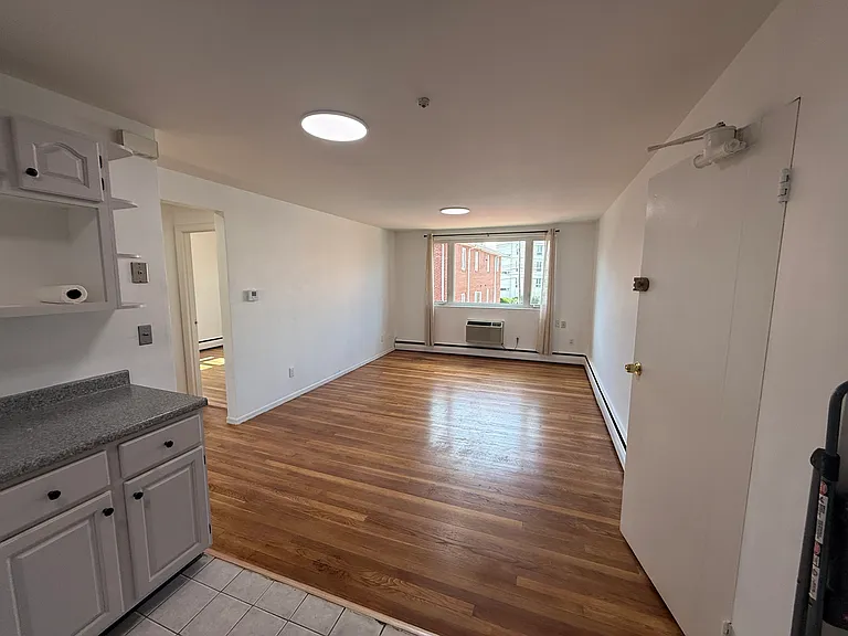 38 Carey Ave #6 — Photo 8