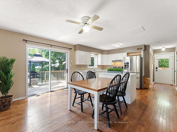 3rd image of 1290 Glenanna Rd