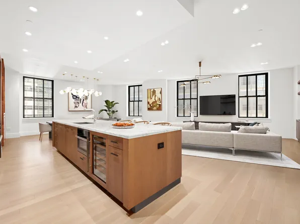 100 Barclay Street image 4 of 24