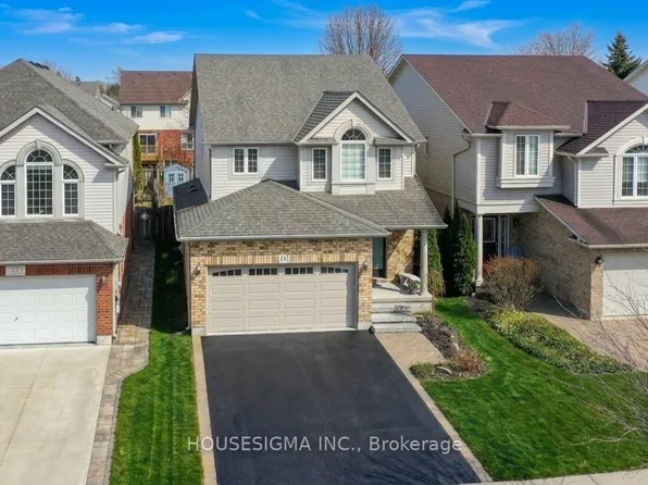 22 Highlands Cres, Collingwood, ON L9Y 5H3