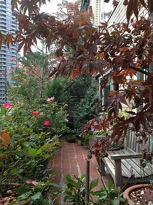 Sold by Miriam Izsak Realty  LLC | media 1