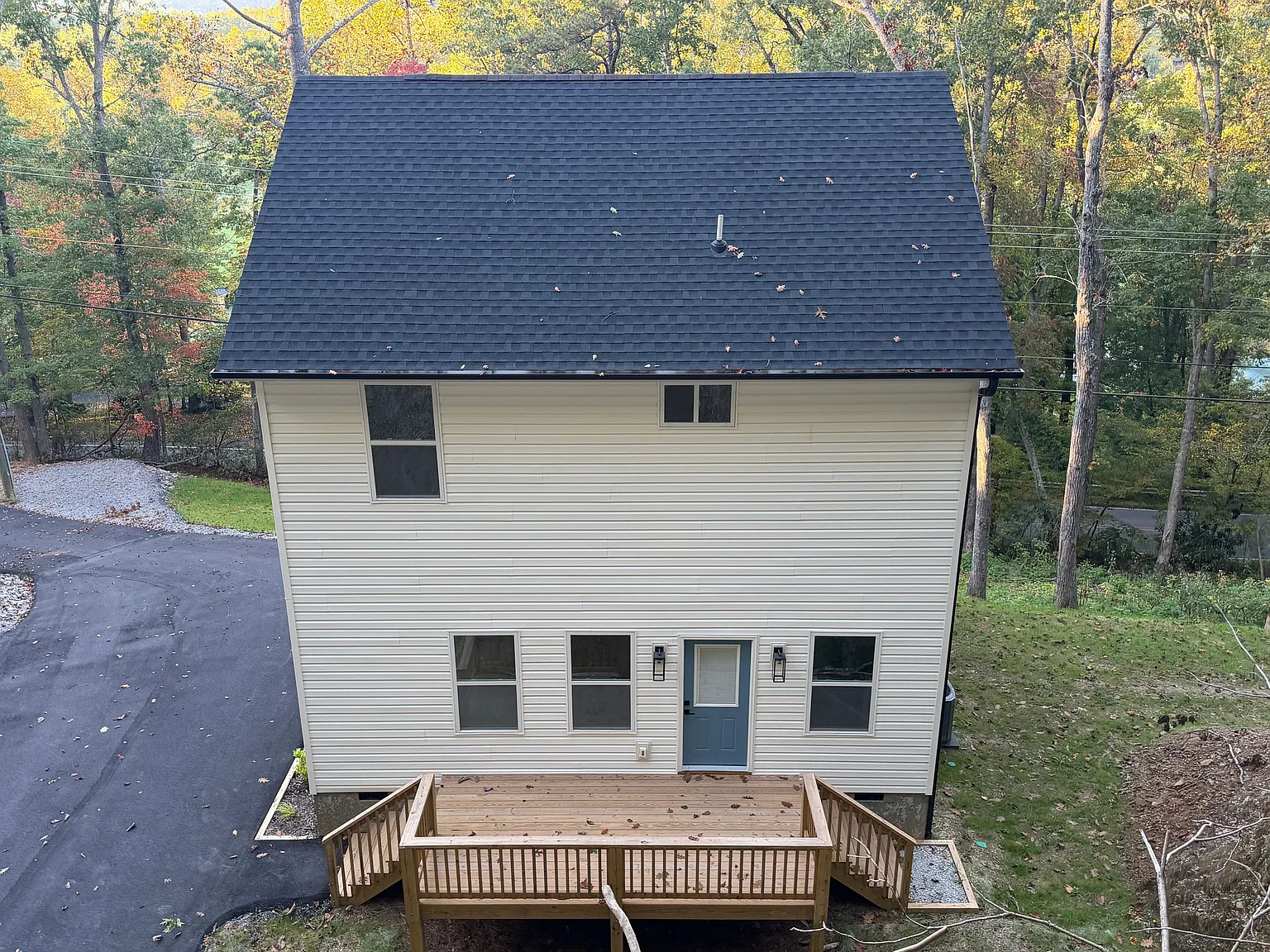 3 bed, 2.5 bath, 1631 sqft, $2,650 — Photo 4