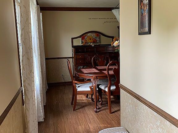 3rd image of 1035 Tucker Dr