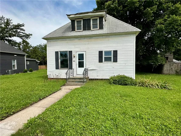 606 E Ethel St, Saint Joseph, IL 61873