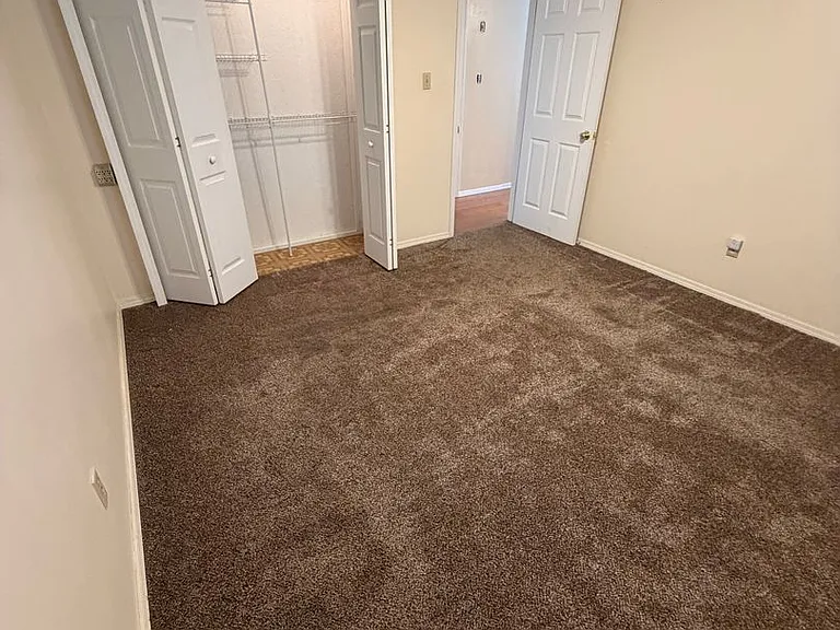 412 S Duke Ave — Photo 20